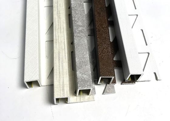 De Versieringsstroken van de aluminiumrand voor van het de Hoekaluminium van de Tegelrand de Uitdrijvingsprofiel