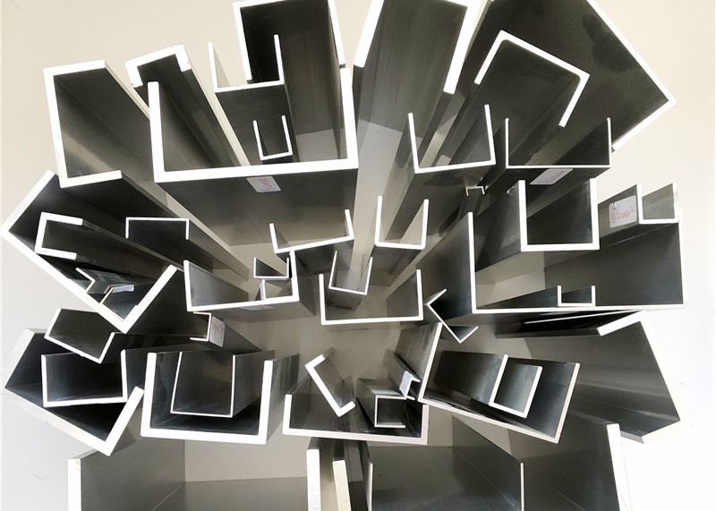 T Gestalte gegeven van de het Metaaltegel van de Aluminium Vierkante Rand van de de Versieringshoek van de de Profielen L-vormige Witte Tegel de Randversiering