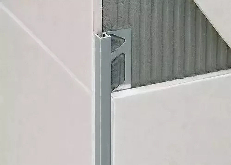 Van de de Tegelrand van de aluminiumlegering de Versieringsmetaal het Eindigen de tegeldecoratie van de strokenmuur