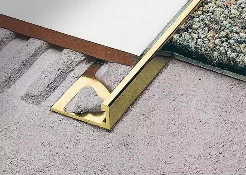 Van de de Tegelrand van de aluminiumlegering de Versieringsmetaal het Eindigen de tegeldecoratie van de strokenmuur