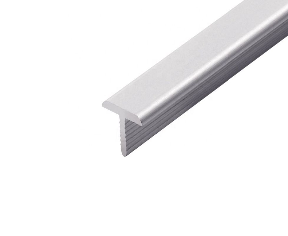 De hoge Lage van de de Strook Gelamineerde Vloer van het Gespaluminium Vlakke Scherpende Geanodiseerde Strook