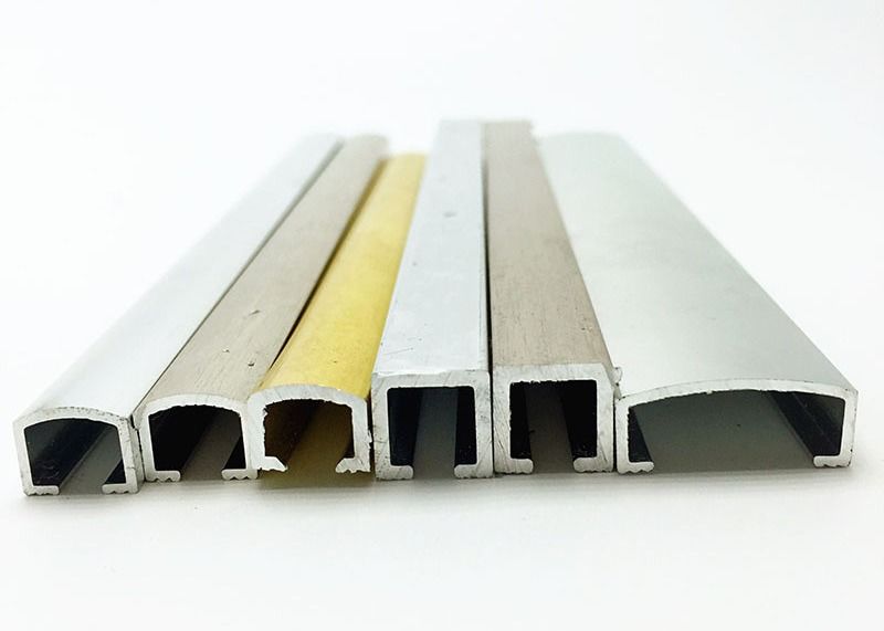 Het Profiel Zeer belangrijke Eigenschappen van de aluminiumuitdrijving en de Stroken van de de Randversiering van de Oppervlaktebehandelingskeramische tegel