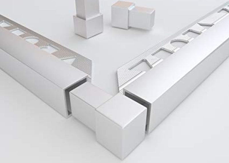 De het Metaaltegel van de aluminiumlegering maakt de Randhoek van de Binnenhuisarchitectuur het Vierkante Tegel In orde maken in orde