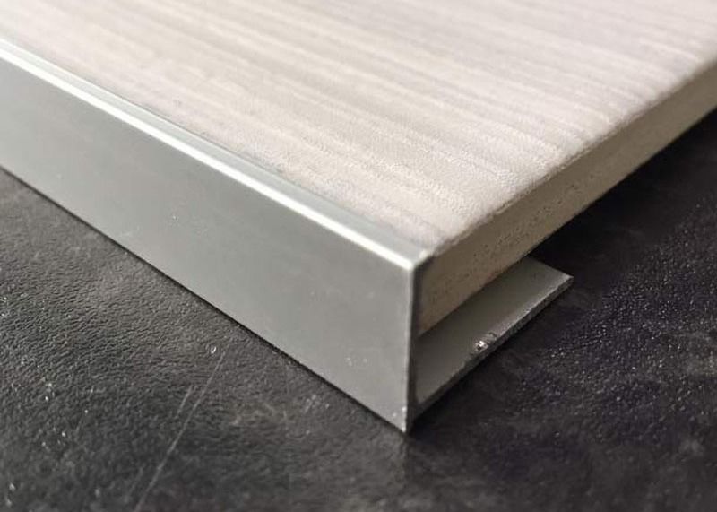 Fabrieksoem ODM Decoratieve van de de Hoekversiering van de Tegelrand van het de Tegel Bijkomende Aluminium de Uitdrijvingsprofielen