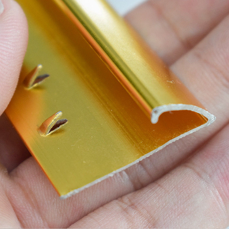 Van de de Randversiering van het aluminiumtapijt Vlotte van het de Strepenaluminium het Tapijtversiering 30mm