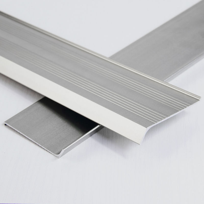 Zelfklevende van de de Muurbescherming van de Aluminium Begrenzende Raad de Keukenkastplint