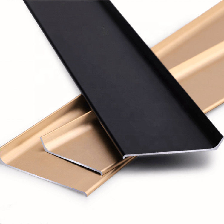 Van de de Raadsvinger van het vloer Decoratieve Aluminium Begrenzende Gezamenlijke de Plintentoebehoren