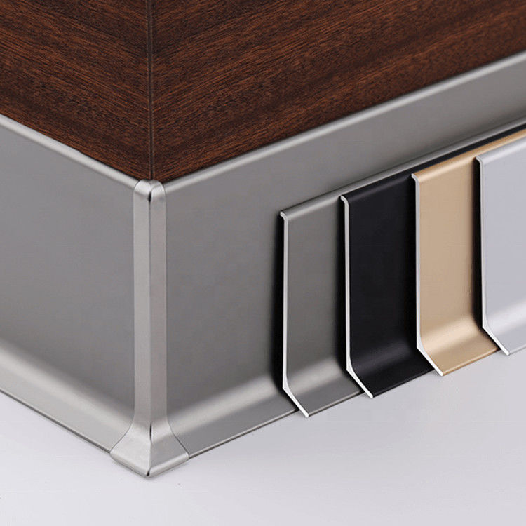 Van de de Raadsvinger van het vloer Decoratieve Aluminium Begrenzende Gezamenlijke de Plintentoebehoren