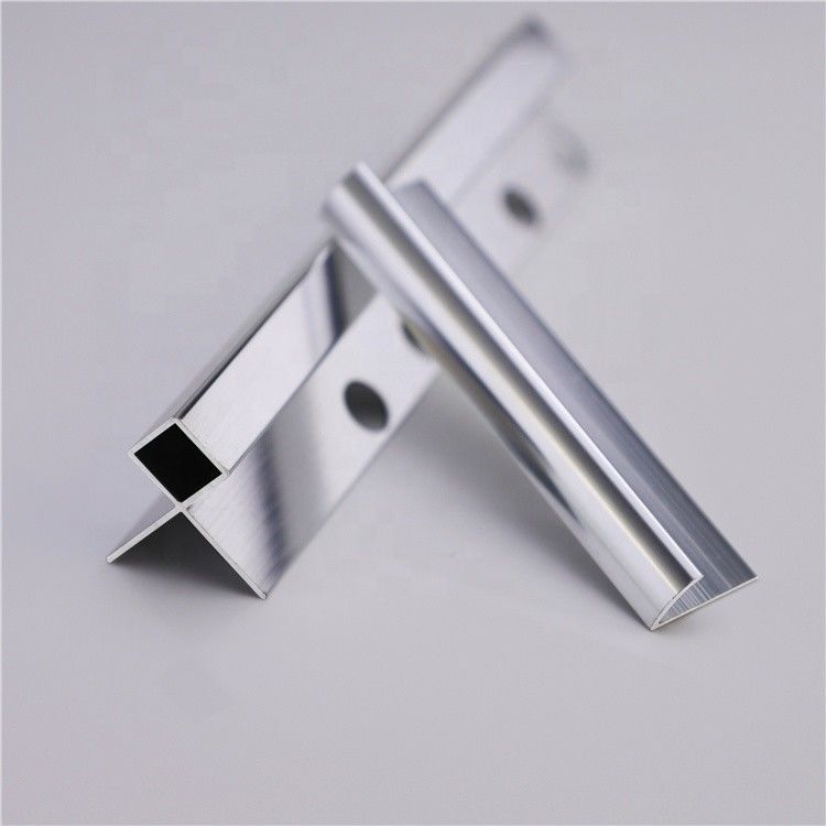 Opgepoetste 8mm Geborstelde Chrome-Tegelversiering ISO9001