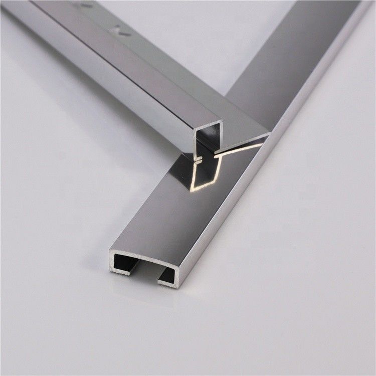 25mm van de het Aluminiumhoek van de Aluminiumtegel Versiering Opgepoetste de Tegelversiering