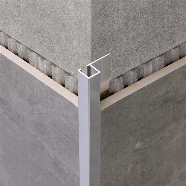 25mm van de het Aluminiumhoek van de Aluminiumtegel Versiering Opgepoetste de Tegelversiering